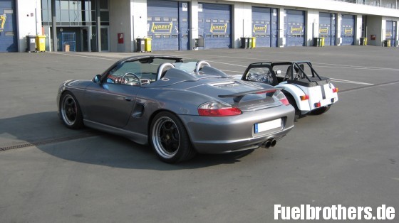 Porsche Boxster und Caterham 7
