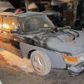 Der Lack ist ab… Saab 900 t16 beim Blecher