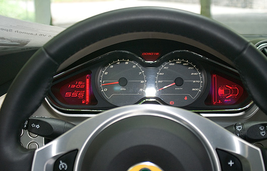 lotus-cockpit Lotus Evora Cockpit